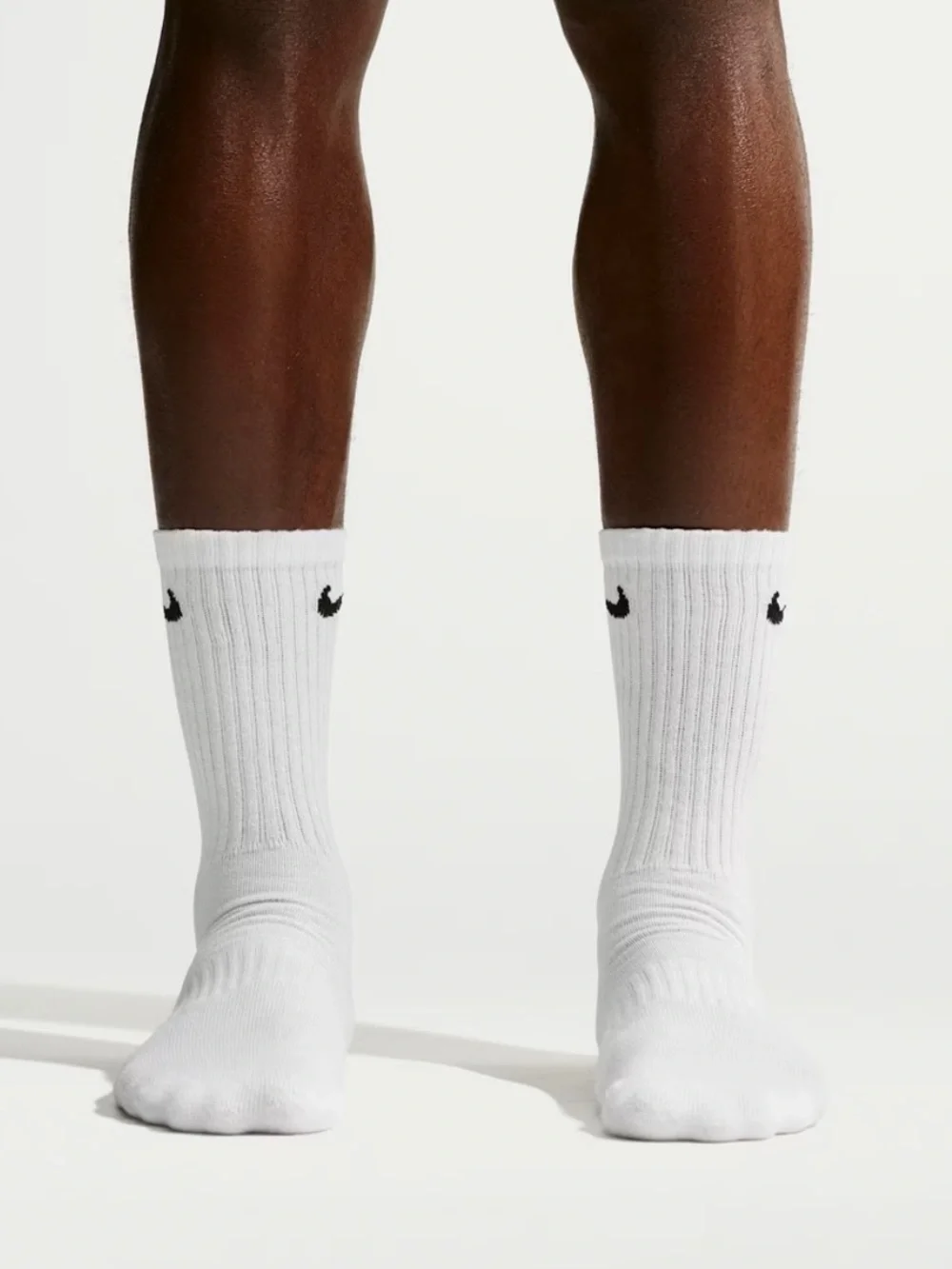 Nike Everyday Cushioned Crew Socks 6 Pack White Black Swoosh Men’s 8–12 NWT